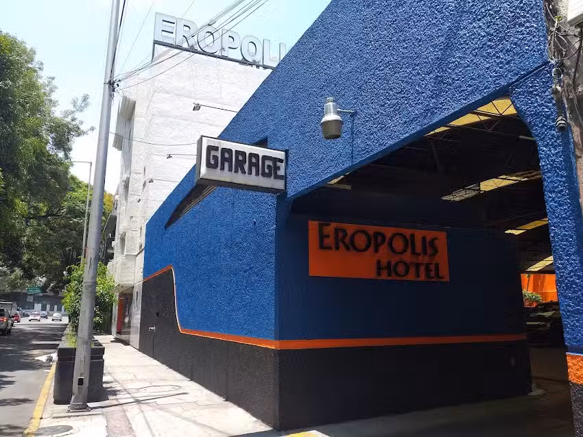 Hotel Er&oacute;polis
