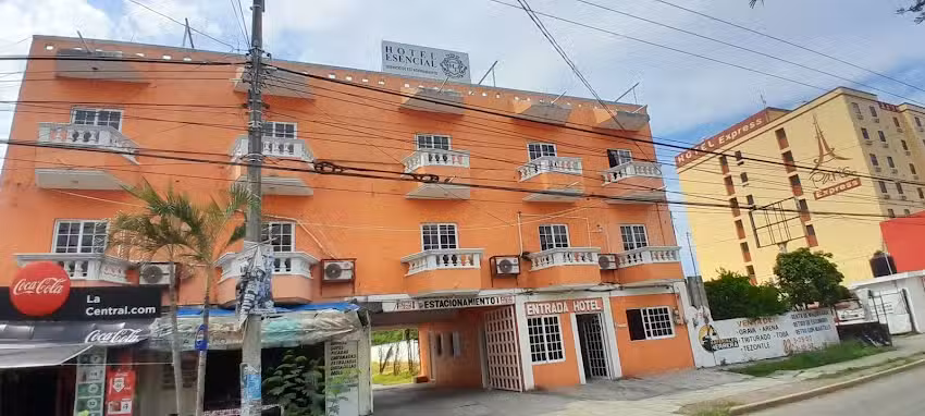 Hotel &ldquo;Esencial&rdquo;