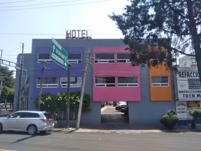 HOTEL ESLA