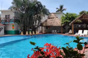 Hotel Estancia Dolphin&rsquo;s