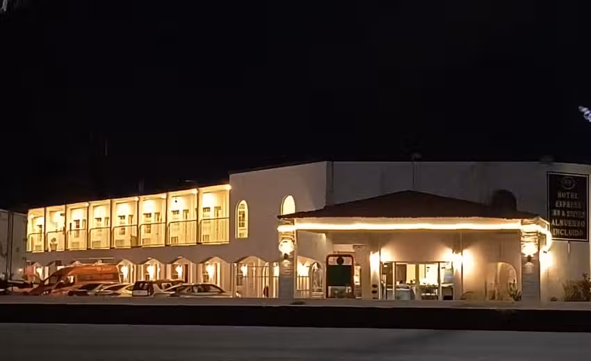 Hotel Expres Inn Sabinas