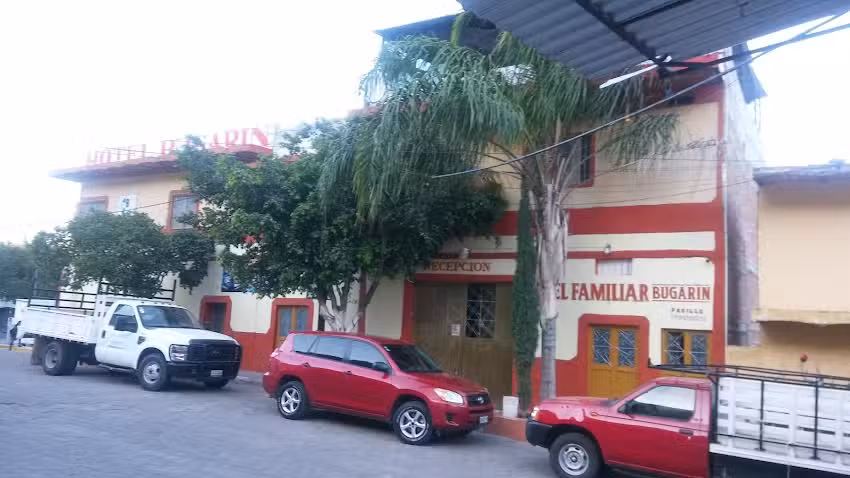 Hotel Familiar Bugarin