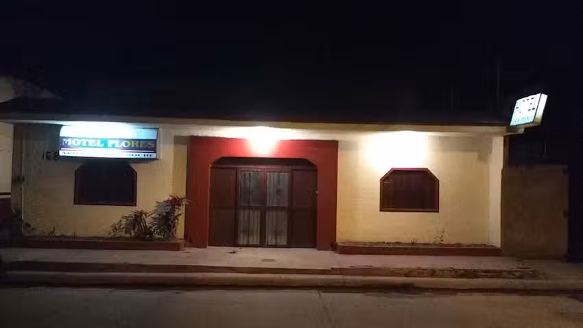 Hotel Flores