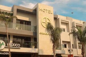 Hotel Grand One Plaza