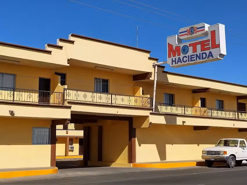 HOTEL HACIENDA