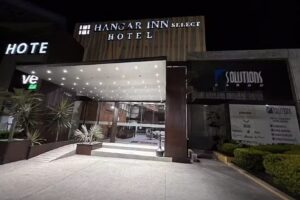 Hotel Hangar Select