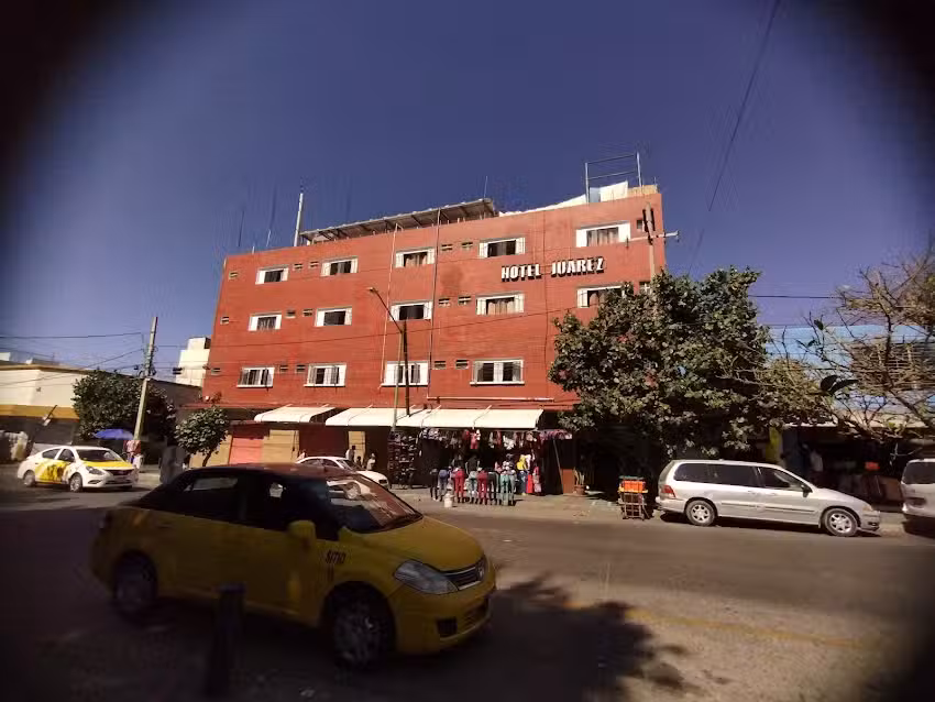 HOTEL JU&Aacute;REZ
