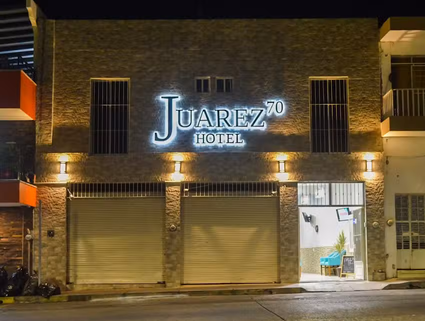 Hotel Juarez 70
