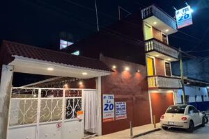 Hotel La 20