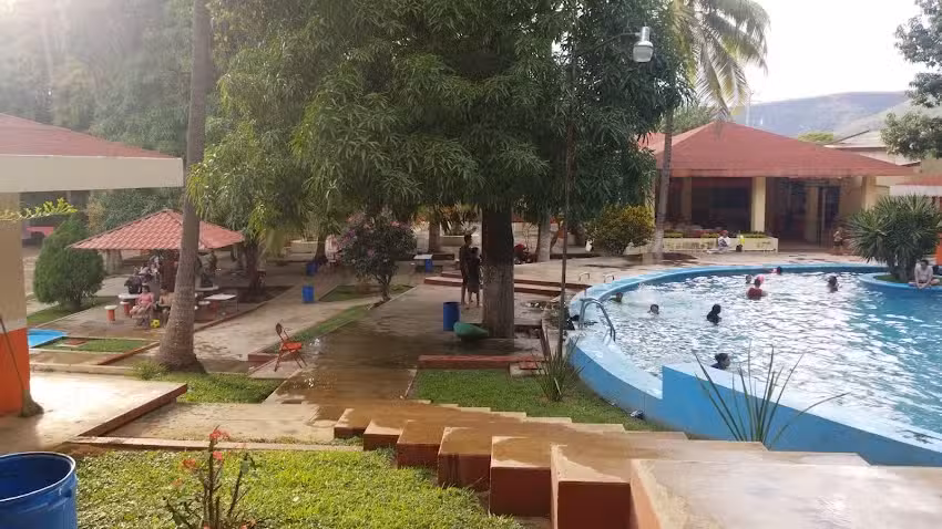 Hotel La Cascada, La Huacana
