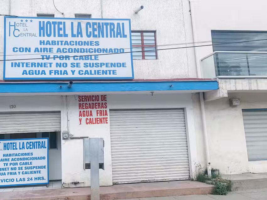 Hotel la central