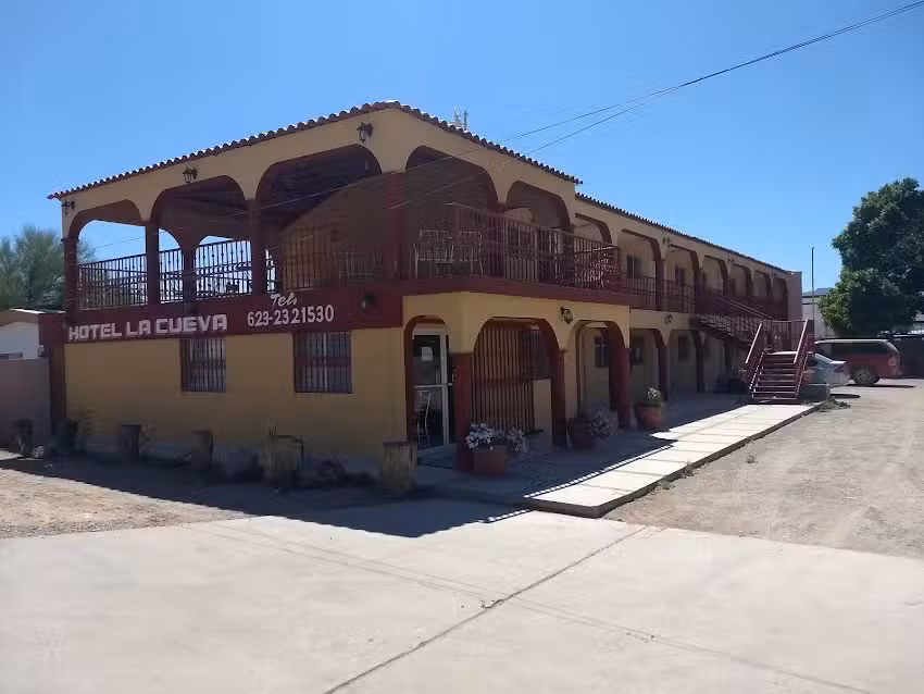 Hotel La Cueva