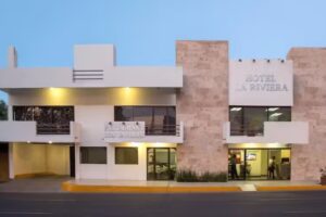 Hotel La Riviera
