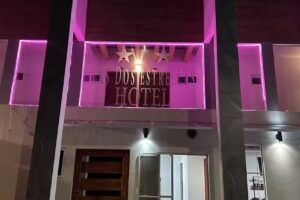 Hotel las Dos Estrellas