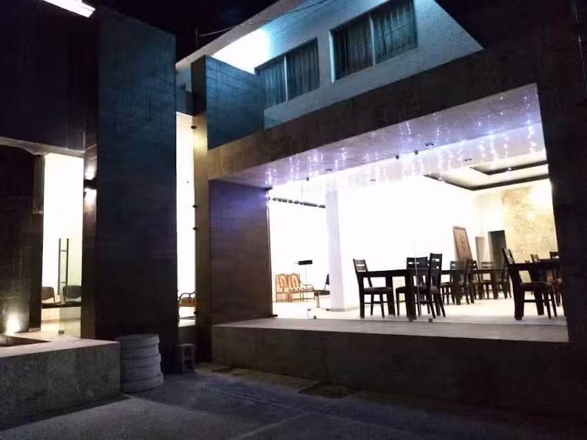 Hotel los arcos express