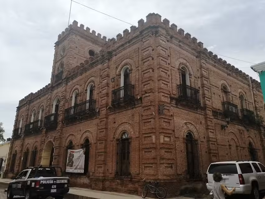 Hotel Los Portales Alamos Sonora