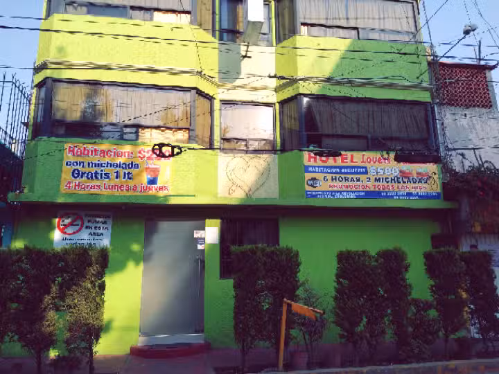 HOTEL LOVERS PASSION NEZA