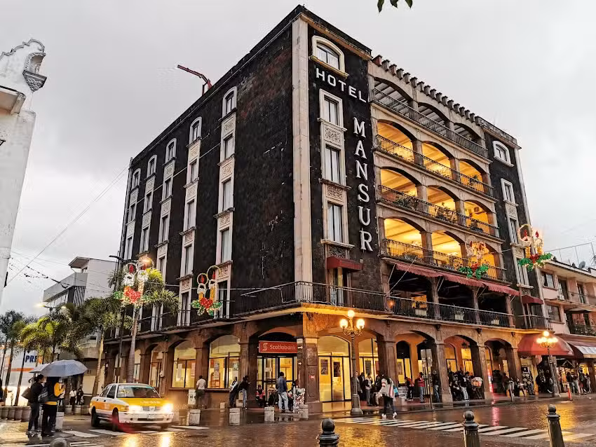 Hotel Mansur