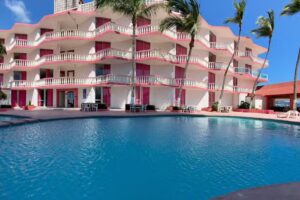 Hotel Maralisa and beach club