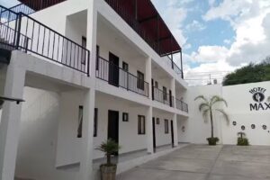 HOTEL MAX