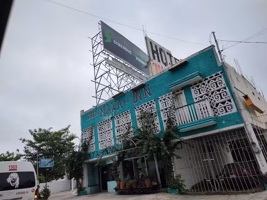 Hotel Maya Inn