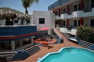 Hotel Mediterr&aacute;neo Rosarito