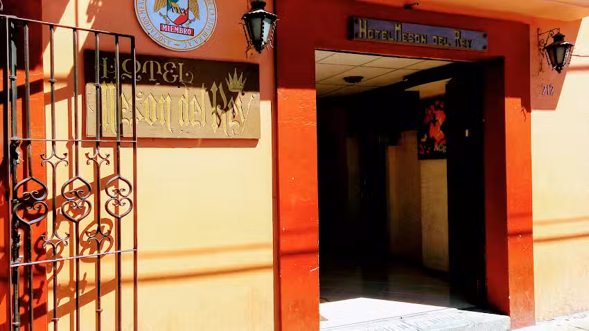Hotel Mes&oacute;n del Rey