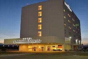 Hotel Misi&oacute;n Express Monterrey Aeropuerto La F&eacute;