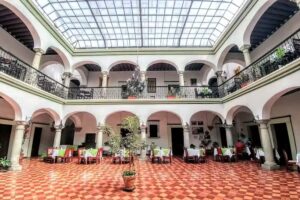 Hotel Monte Alb&aacute;n