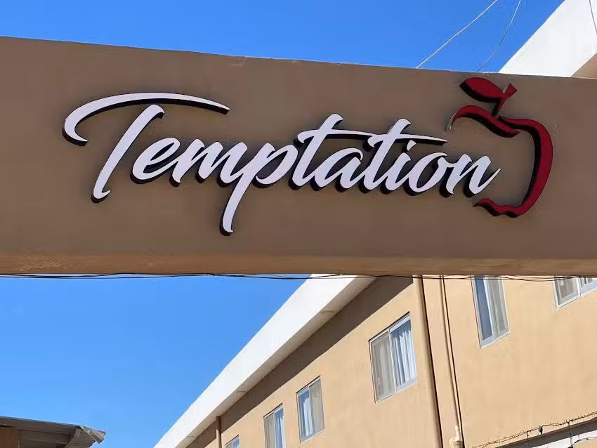Hotel &ndash; Motel Tempation