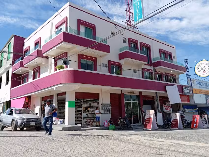 HOTEL NB TROIS