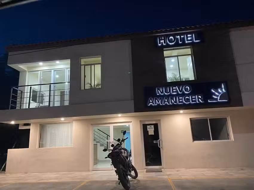 Hotel Nuevo Amanecer