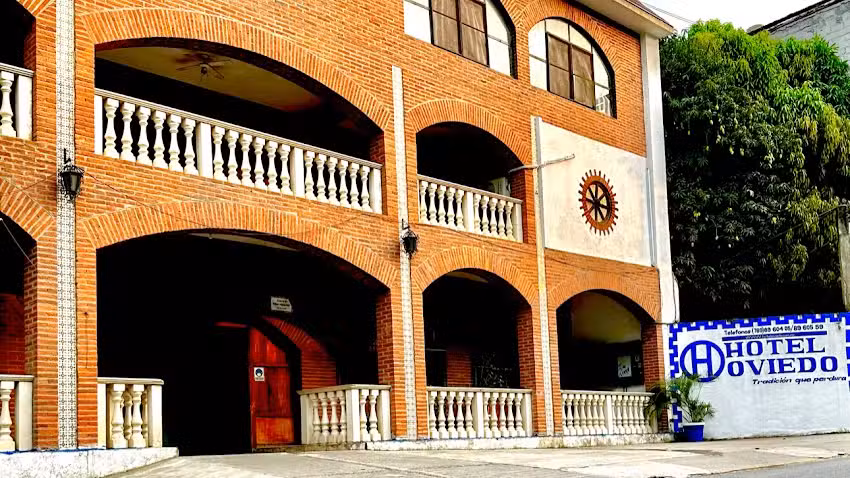 Hotel Oviedo