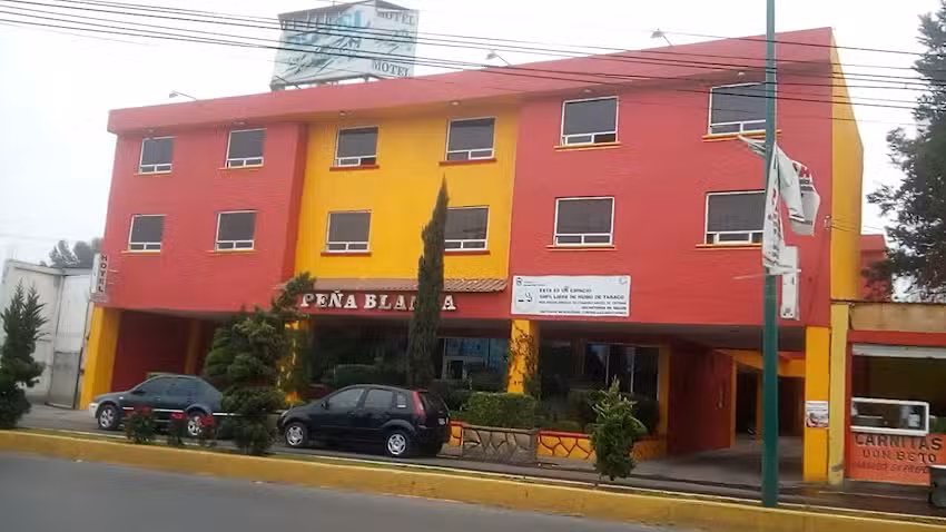 Hotel Pe&ntilde;a Blanca