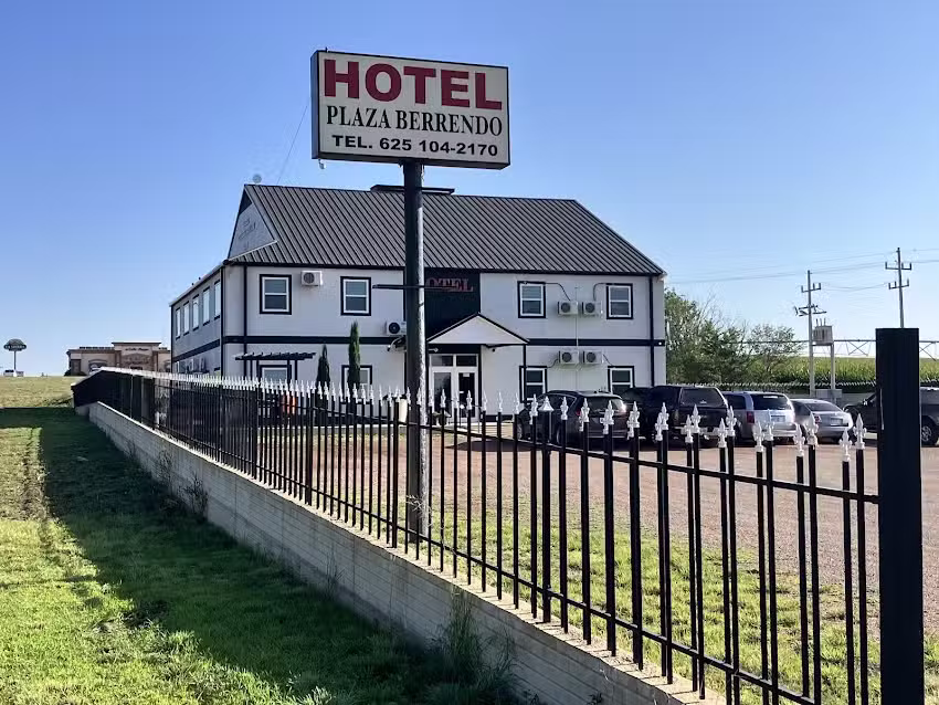 Hotel Plaza Berrendo