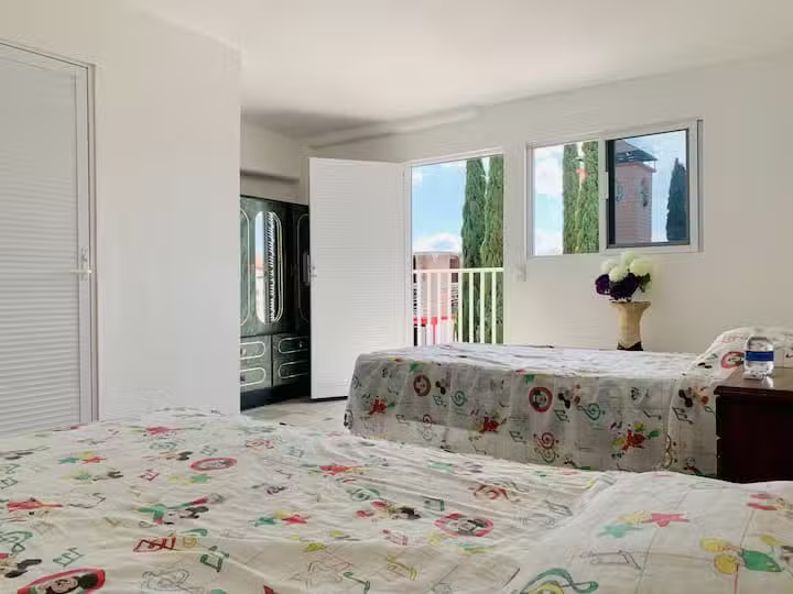 Hotel Plaza La Reina