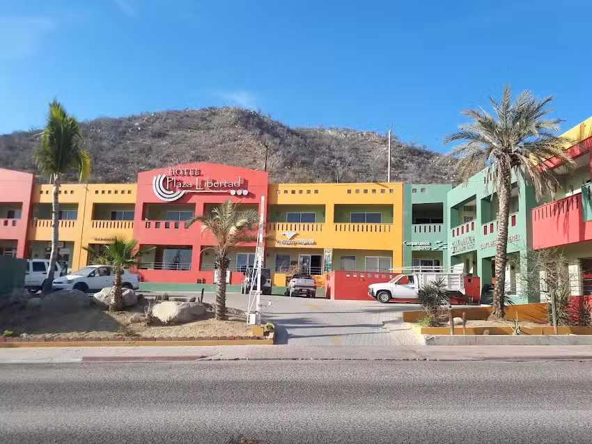 HOTEL PLAZA LIBERTAD