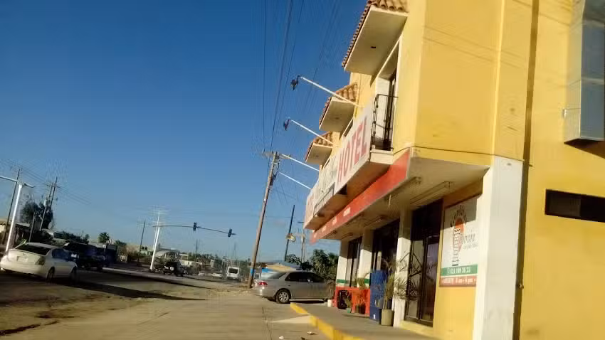 Hotel Plaza Los Arcos