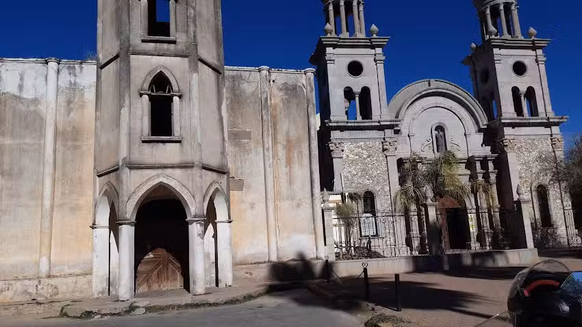 Hotel Portal del R&iacute;o