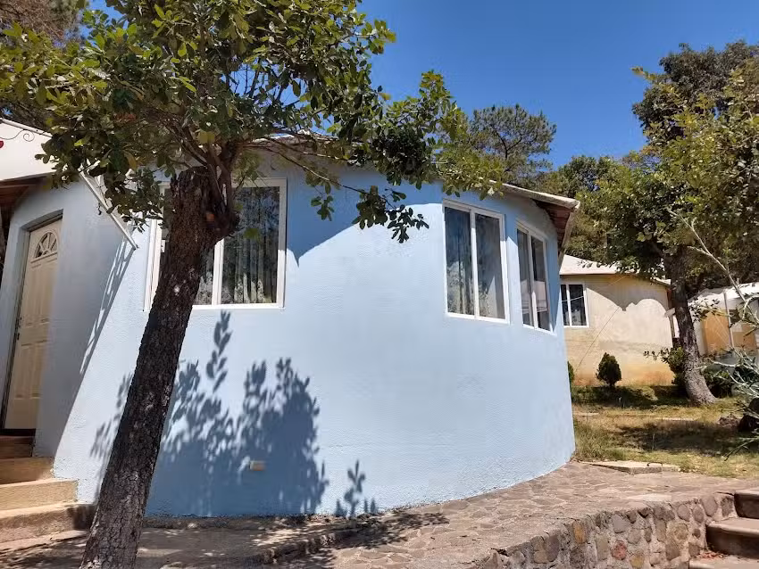 Hotel posada Los Madro&ntilde;os