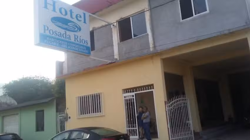 Hotel Posada R&iacute;os