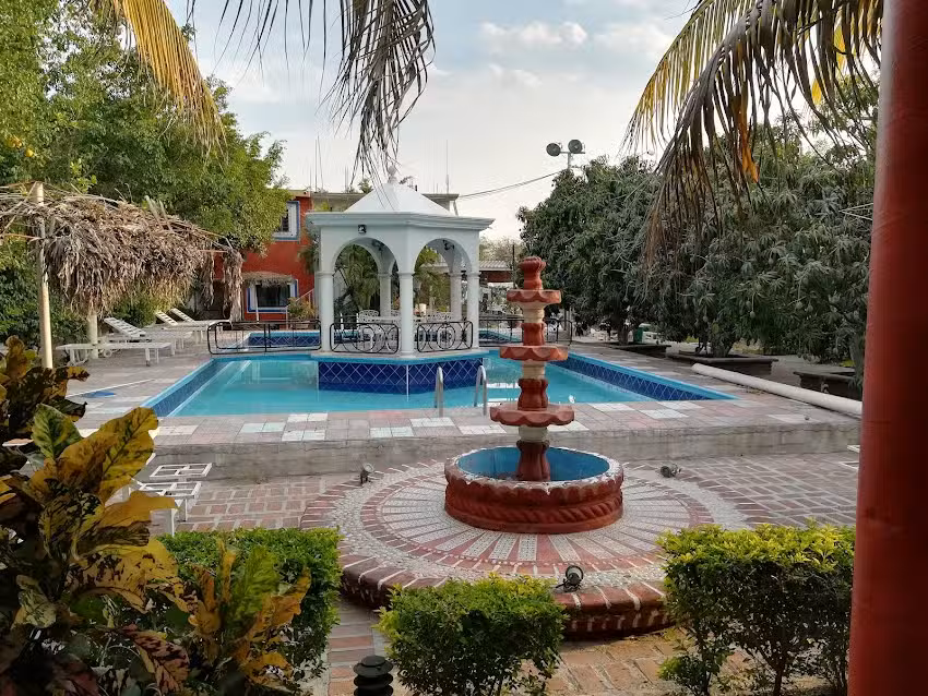 Hotel Puesta Del Sol