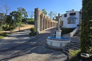 HOTEL (QUINTA 8 HERMANOS)