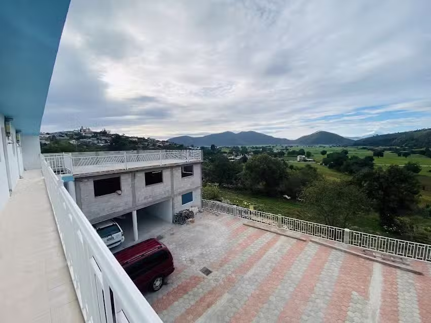 Hotel & Restaurant 27