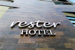 HOTEL RESTER