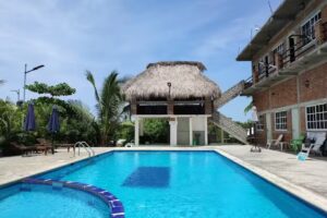 Hotel Reyes del Mar y Restaurante La Palapa del Pibe