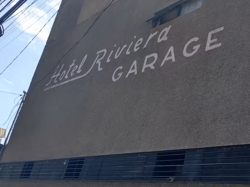 Hotel Riviera GARAGE