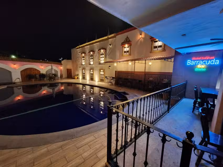 Hotel Salinas