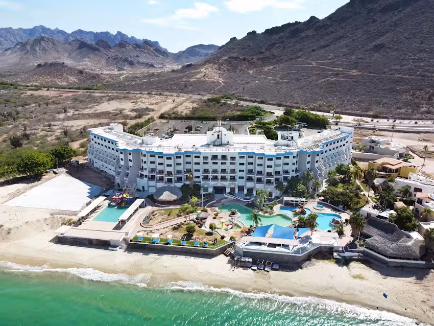 Hotel San Carlos Plaza, Beach & Convention Center