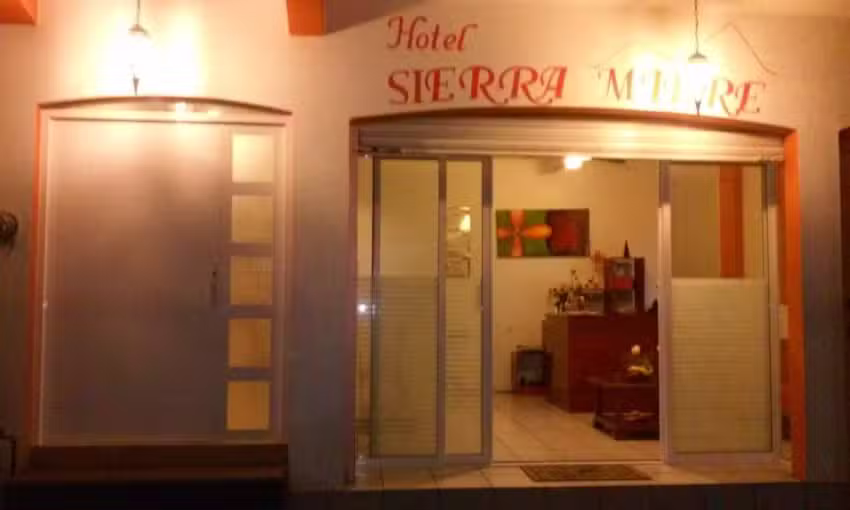 Hotel Sierra Madre